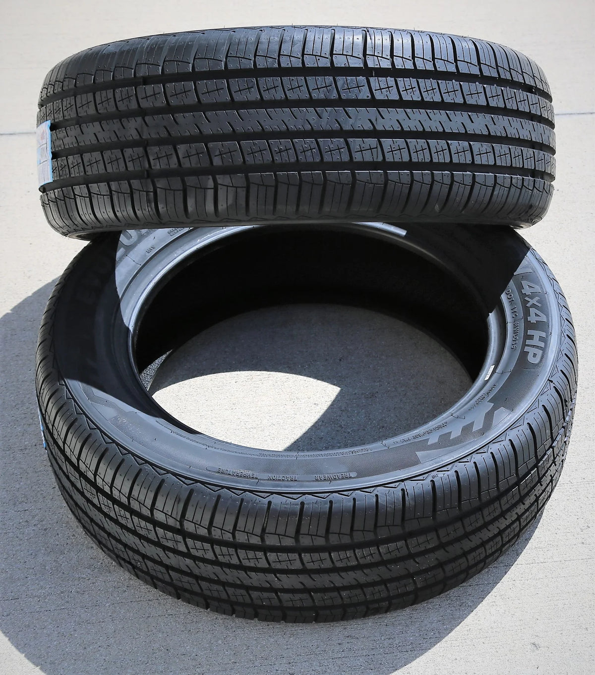 245/55R19 103V 4X4 HP Tire L562