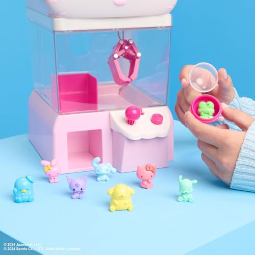 Hello Kitty and Friends 12” Claw Machine with 8 Collectible Mini Figures D125568