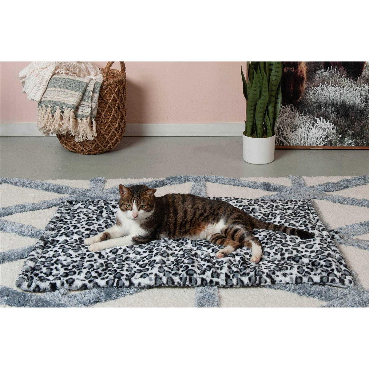 Faux Fur Self-Warming Pet Bed Mat X962830