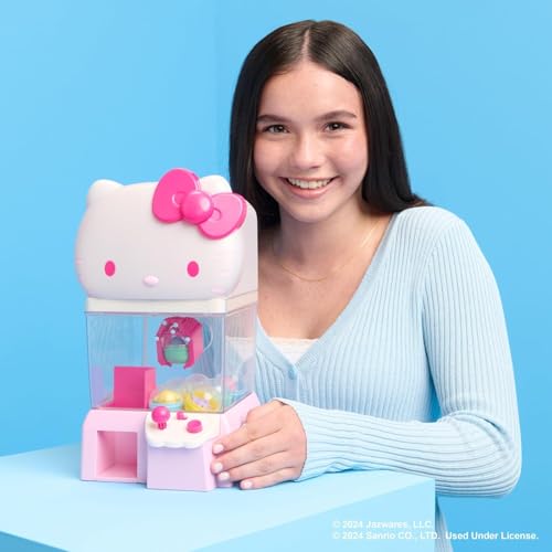 Hello Kitty and Friends 12” Claw Machine with 8 Collectible Mini Figures D125568