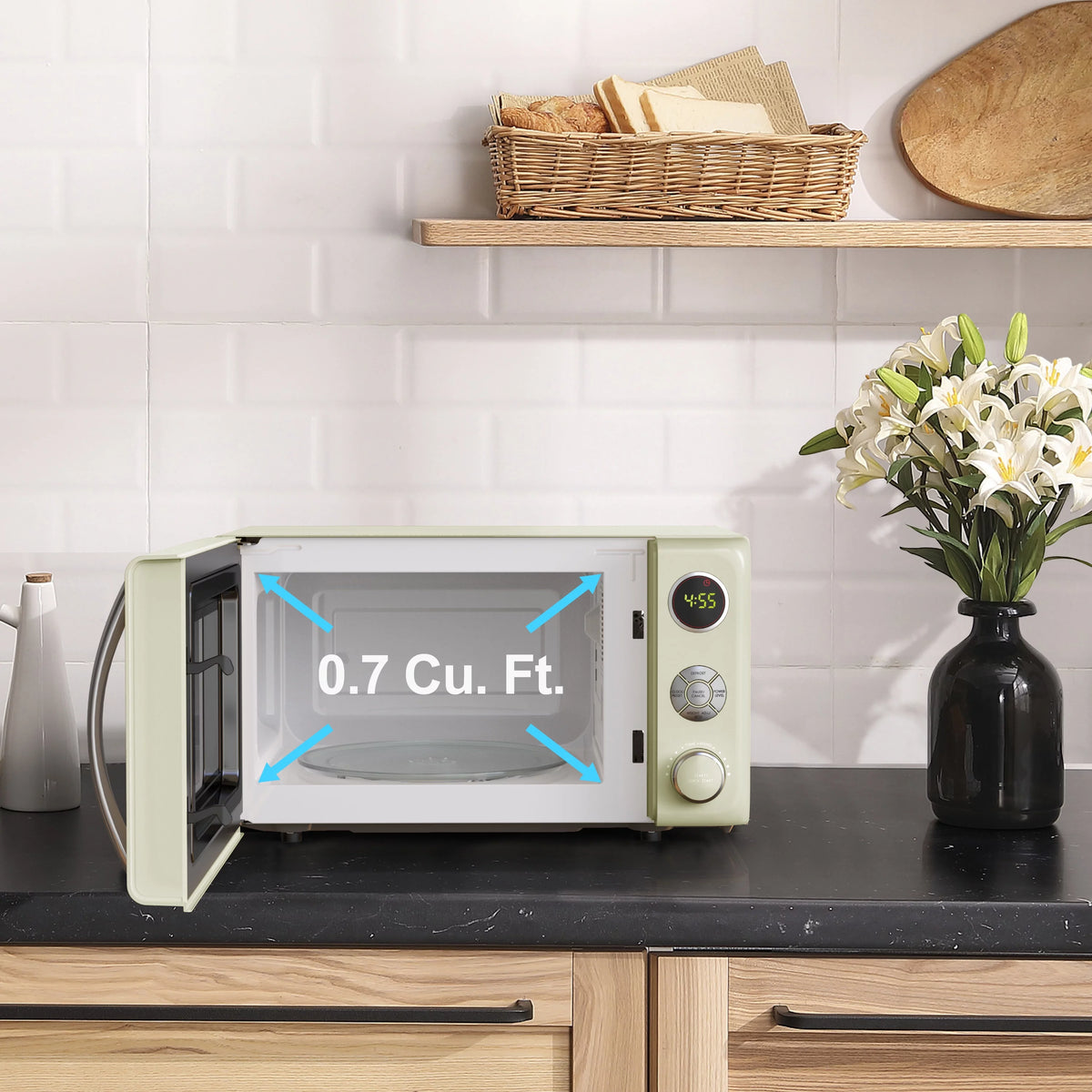 0.7 Cu ft Retro Countertop Microwave Oven, 700 Watts, Blue D30446