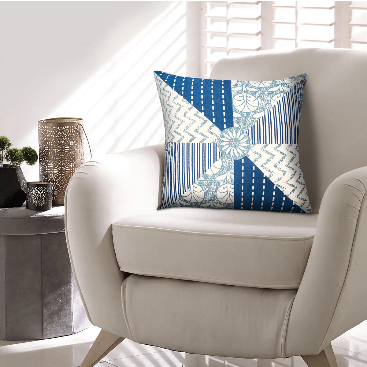 18 x 18 Square Cotton Accent Pillow, Blue, White N494462